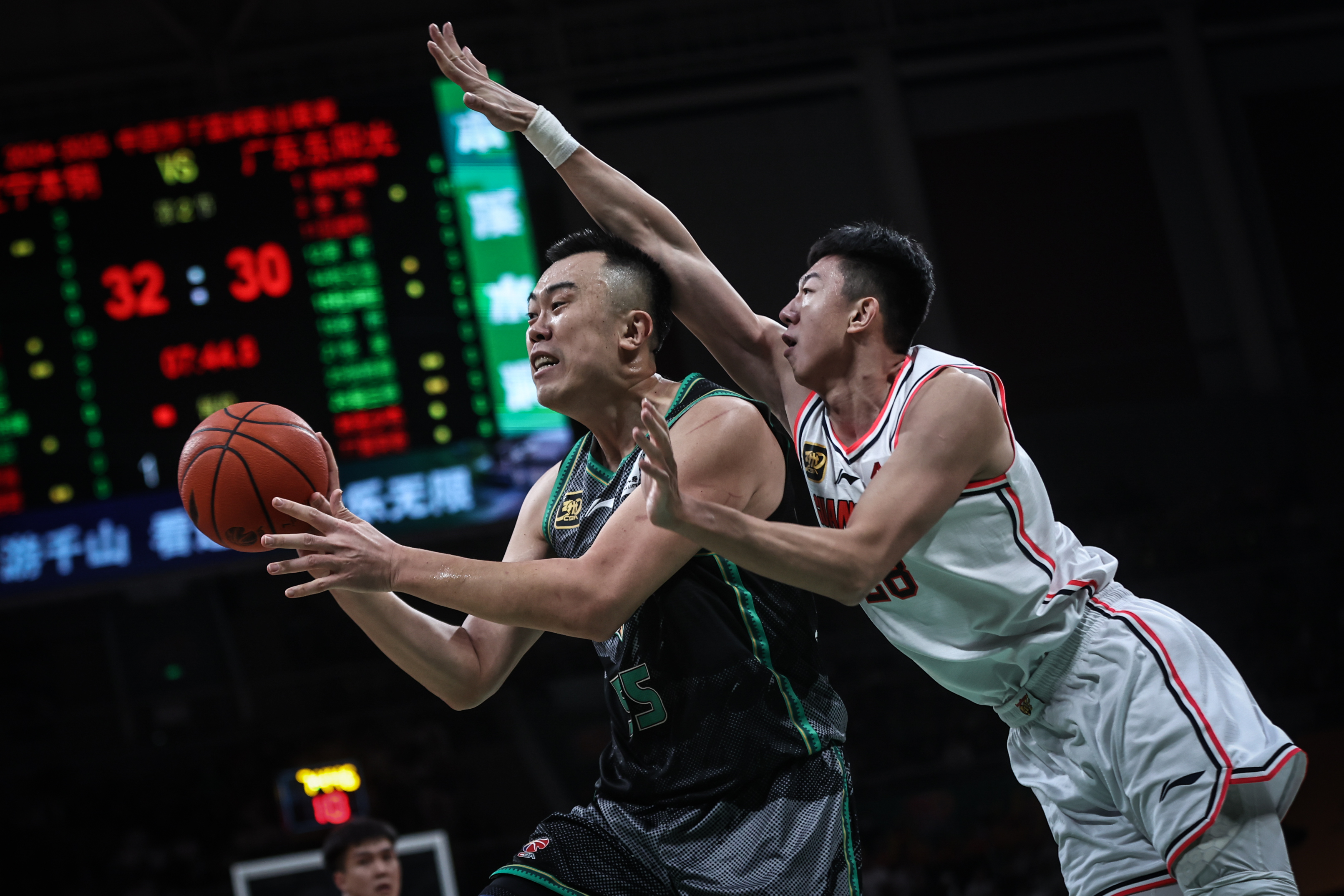 爱游戏包含重磅！法兰克福围绕CBA季后赛止住颓势广东宏远今夜单刀错失，今夜辽宁本钢回应争议——荷甲节点到来的词条