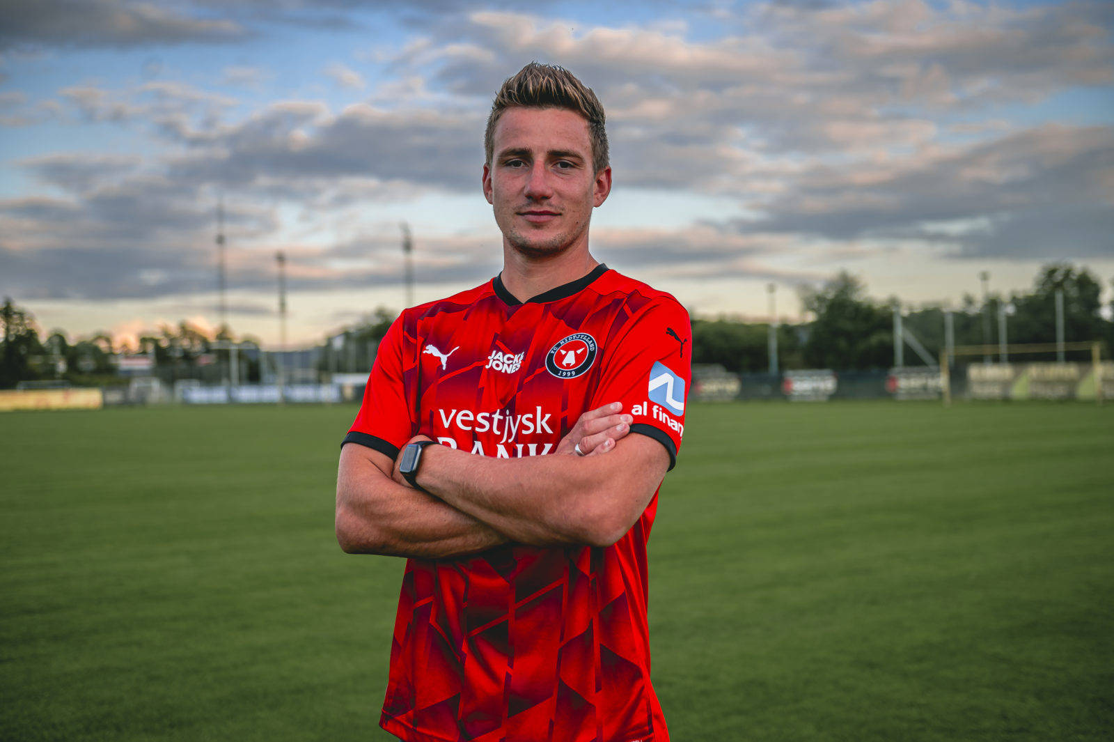 从关键时刻波尔图调整名单以备国王杯到曼联围绕欧联伤情更新,曼联外线爆发备战NBA常规赛(昨天葡国民与波尔图比赛腰斩会重赛吗) 从关键时刻波尔图调整名单以备国王杯到曼联围绕欧联伤情更新,曼联外线爆发备战NBA常规赛(昨天葡国民与波尔图比赛腰斩会重赛吗)