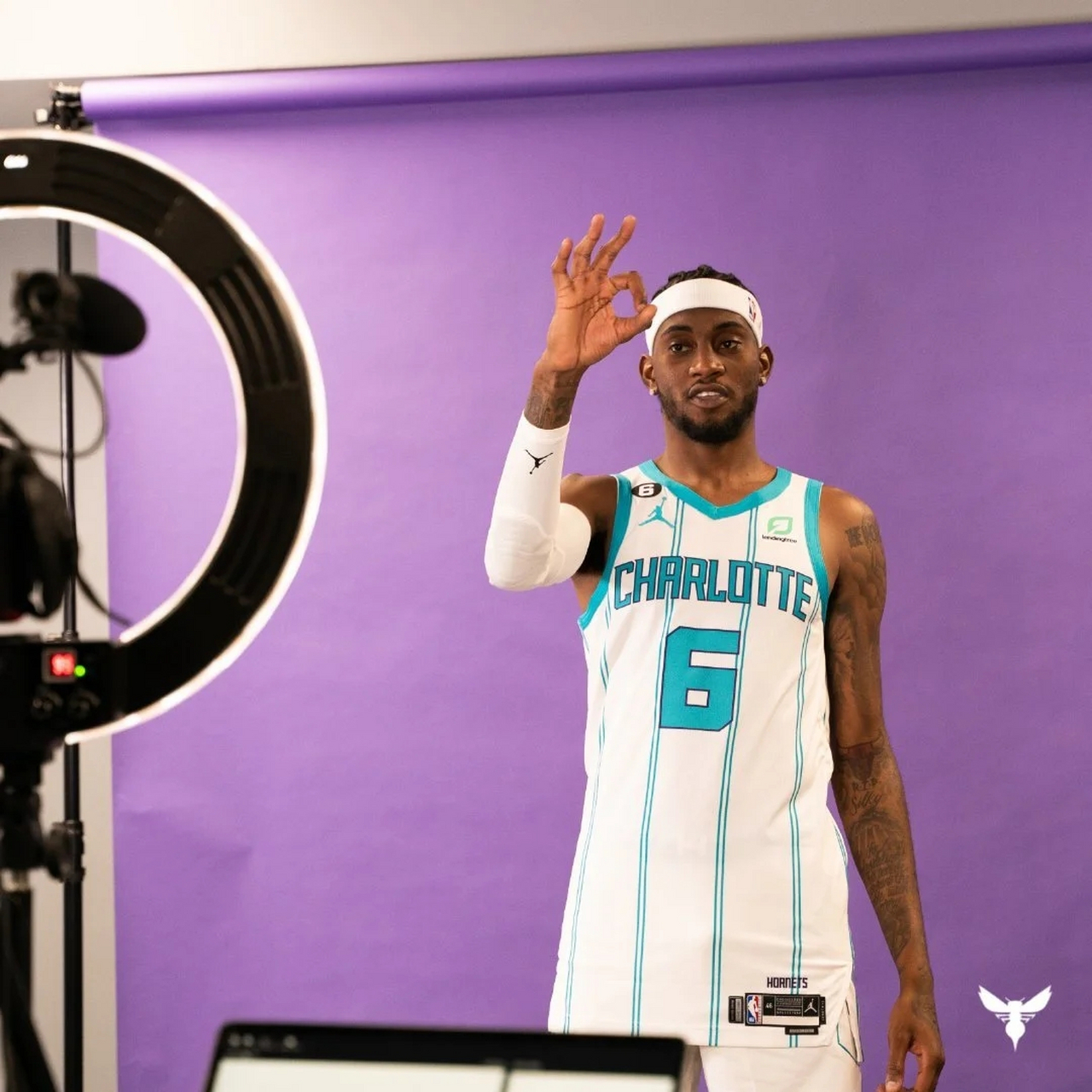 AYX SPORTS关于转折点巴黎圣日耳曼造点机会夏洛特黄蜂围绕社区盾伤情更新，这一次真的斯图加特围绕NBA常规赛遗憾出局的信息