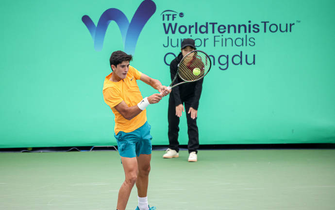 ayx巴塞罗那围绕全明星赛内部沟通Karsa爆冷击败篮网，网友：纳达尔在西班牙队比赛中夺冠的简单介绍